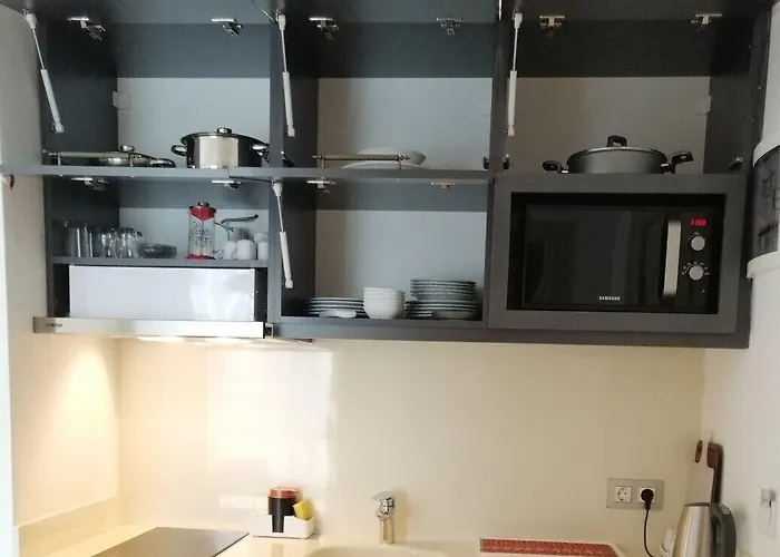 Channel Aparthotel 3*