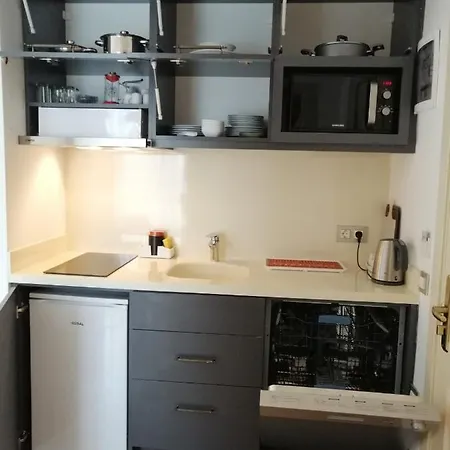 Channel Apartmanhotel