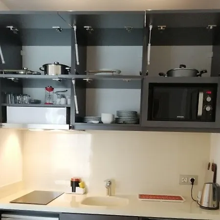 Channel Aparthotel 3*