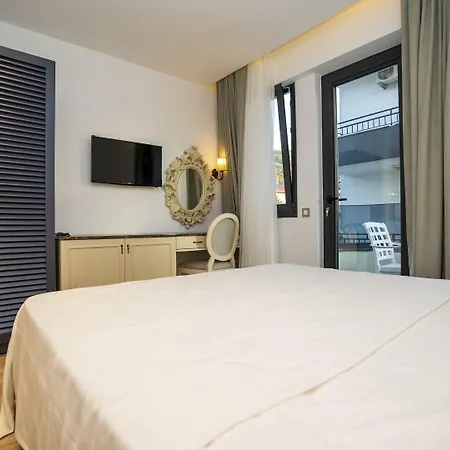 Apartahotel Channel 3*
